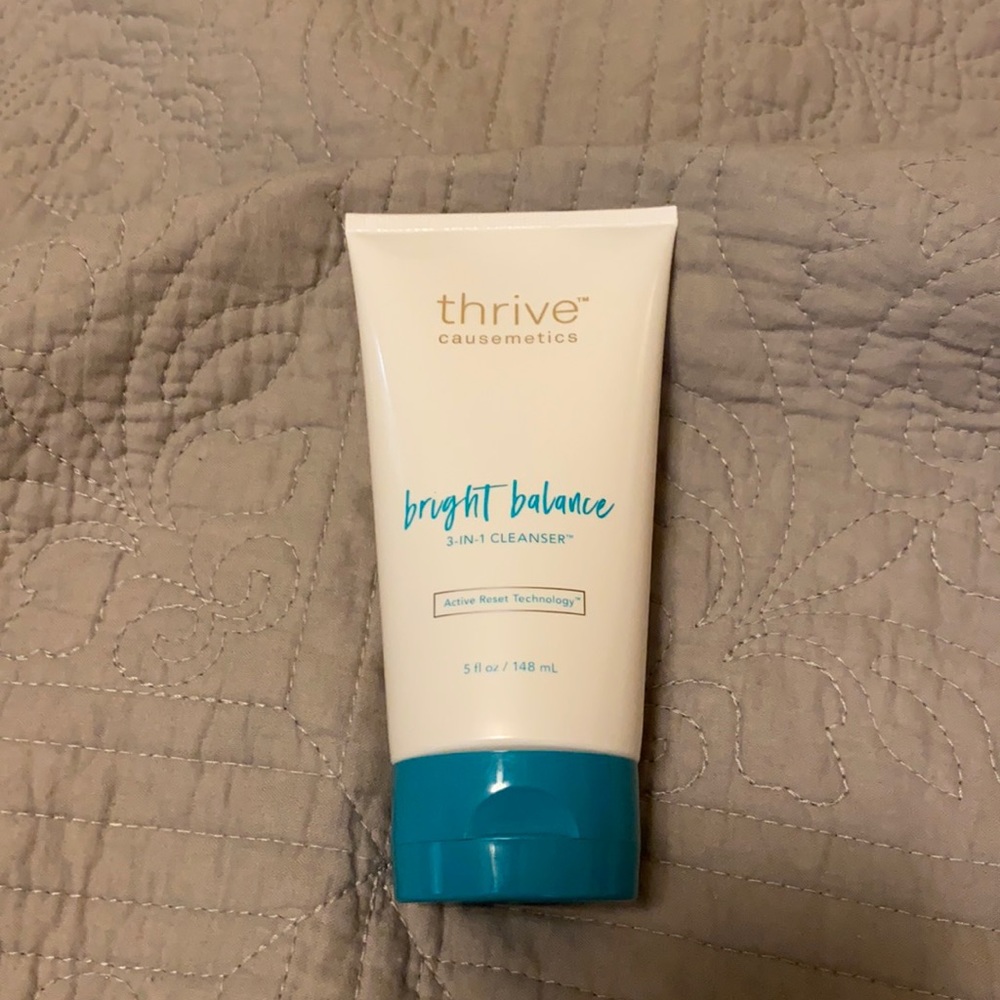 NWT Thrive causemetics Bright Balance 3 in 1 cleanser